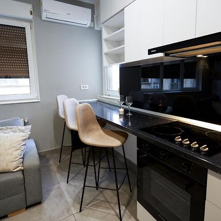 Minimalist Design Apartament In Magheru Bukurešť Exteriér fotografie