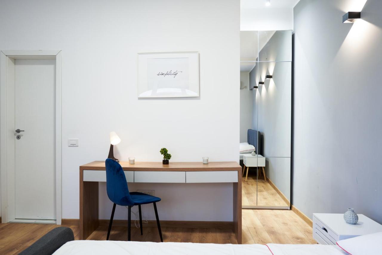 Minimalist Design Apartament In Magheru Bukurešť Exteriér fotografie